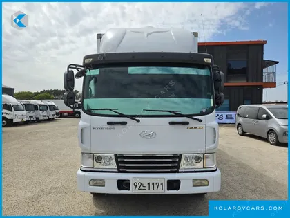 HYUNDAI MEGA TRUCK GOLD