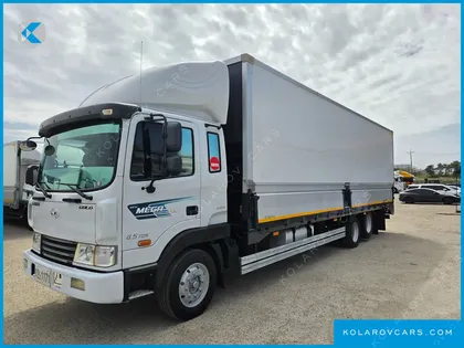 HYUNDAI MEGA TRUCK GOLD