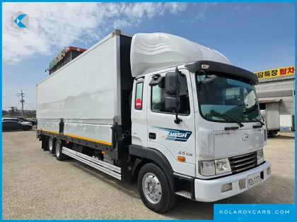 HYUNDAI MEGA TRUCK GOLD