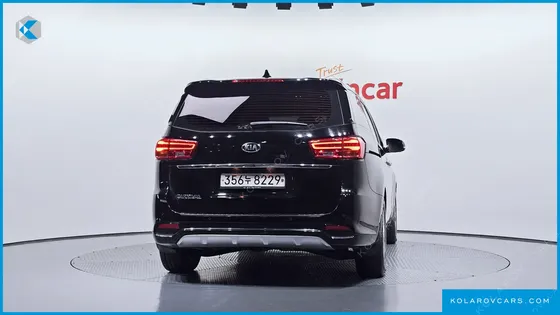 KIA CARNIVAL 9-SEATER NOBLESSE SPECIAL