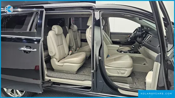 KIA CARNIVAL 9-SEATER NOBLESSE SPECIAL
