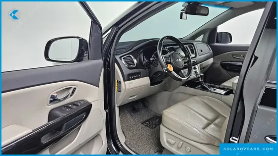 KIA CARNIVAL 9-SEATER NOBLESSE SPECIAL