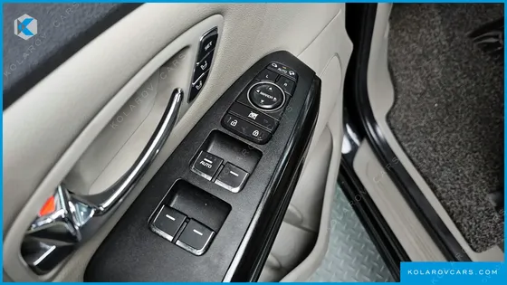 KIA CARNIVAL 9-SEATER NOBLESSE SPECIAL