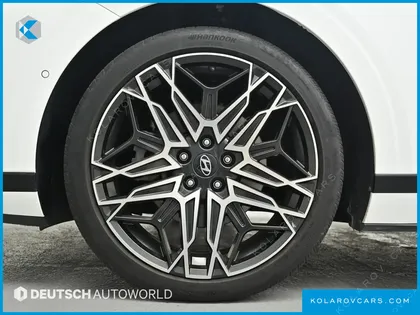 HYUNDAI GRANDEUR 2,5 GASOLINE 2WD