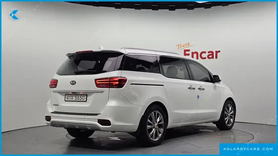 KIA CARNIVAL 9-SEATER NOBLESSE SPECIAL