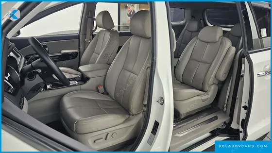 KIA CARNIVAL 9-SEATER NOBLESSE SPECIAL