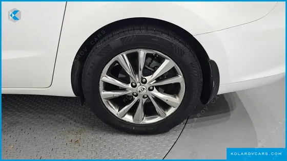 KIA CARNIVAL 9-SEATER NOBLESSE SPECIAL