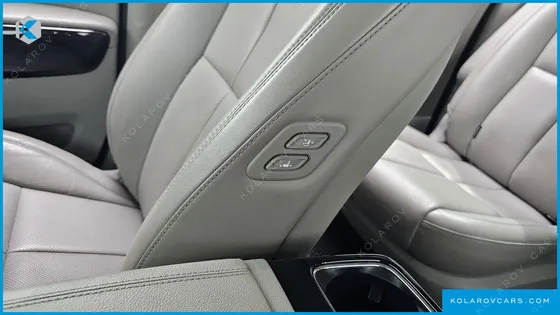 KIA CARNIVAL 9-SEATER NOBLESSE SPECIAL