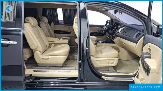 KIA CARNIVAL GASOLINE 9-SEATER HI-LIMOUSINE