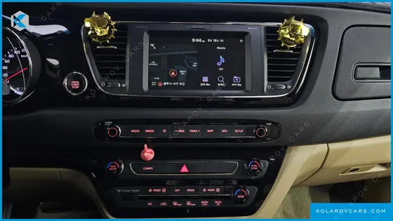KIA CARNIVAL GASOLINE 9-SEATER HI-LIMOUSINE