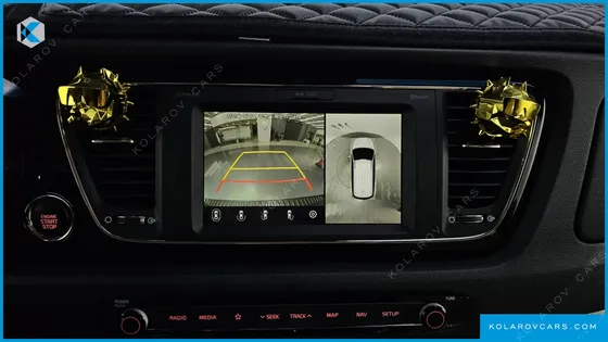 KIA CARNIVAL GASOLINE 9-SEATER HI-LIMOUSINE