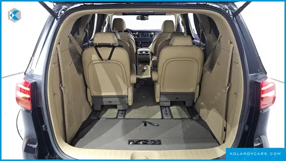 KIA CARNIVAL GASOLINE 9-SEATER HI-LIMOUSINE