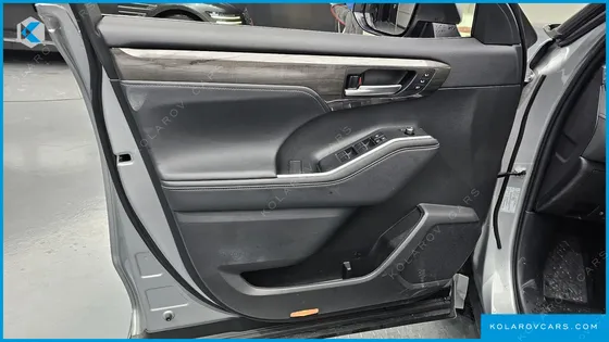 TOYOTA HIGHLANDER HYBRID LIMITED