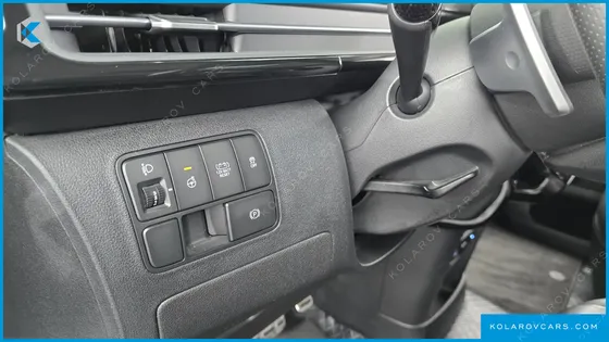 HYUNDAI STARIA HEV 1.6 LOUNGE 9-SEATER