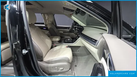KIA CARNIVAL 7-SEATER HI-LIMOUSINE