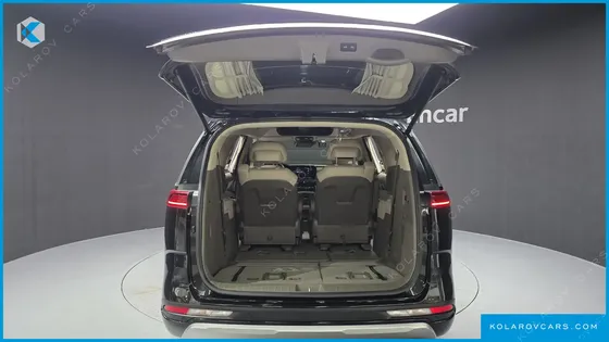 KIA CARNIVAL 7-SEATER HI-LIMOUSINE