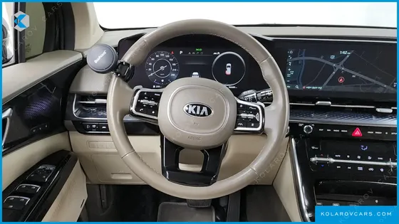 KIA CARNIVAL 9-SEATER HI-LIMOUSINE