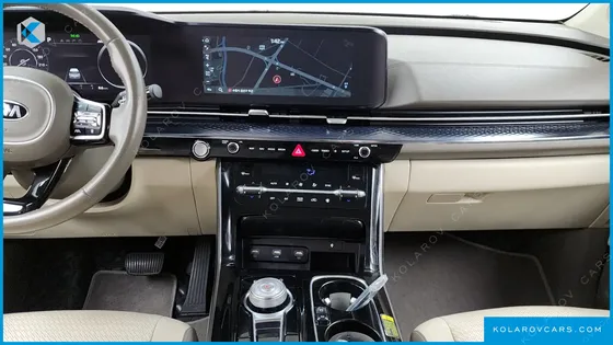 KIA CARNIVAL 9-SEATER HI-LIMOUSINE