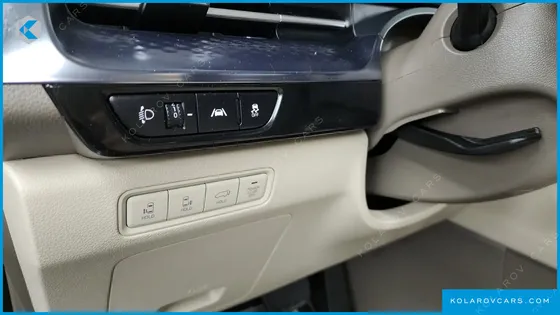 KIA CARNIVAL 9-SEATER HI-LIMOUSINE