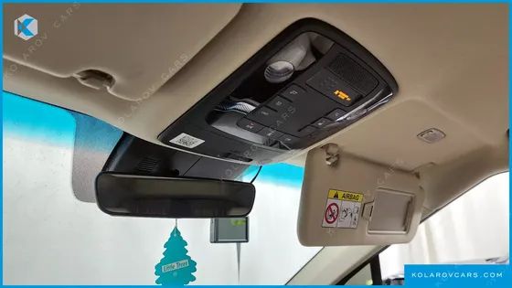 KIA CARNIVAL 9-SEATER HI-LIMOUSINE