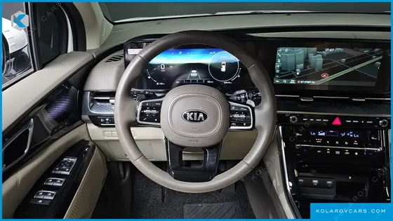 KIA CARNIVAL 9-SEATER HI-LIMOUSINE