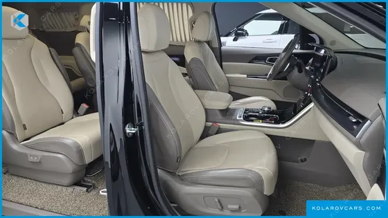 KIA CARNIVAL 9-SEATER HI-LIMOUSINE