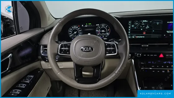 KIA CARNIVAL 9-SEATER HI-LIMOUSINE