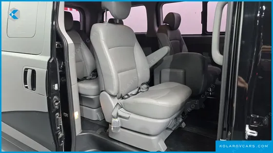 HYUNDAI STAREX WAGON 11-SEATER