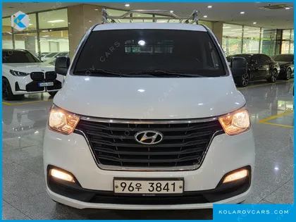 HYUNDAI STAREX VAN 3-SEATER
