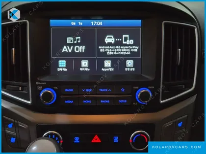 HYUNDAI STAREX VAN 3-SEATER