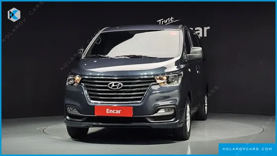 HYUNDAI STAREX VAN 3-SEATER