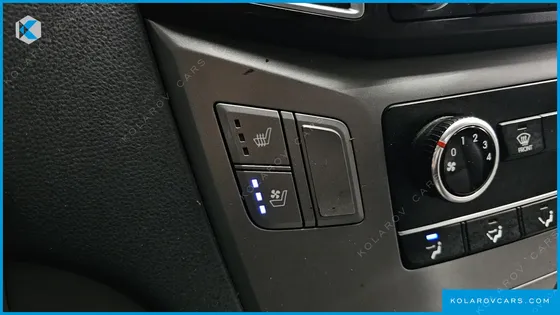 HYUNDAI STAREX VAN 3-SEATER