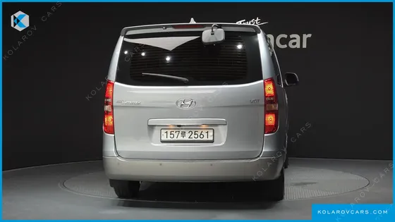 HYUNDAI STAREX URBAN 9-SEATER