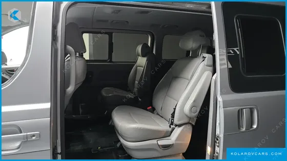 HYUNDAI STAREX URBAN 9-SEATER