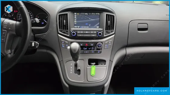 HYUNDAI STAREX URBAN 9-SEATER