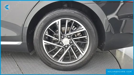 HYUNDAI GRANDEUR 2.5