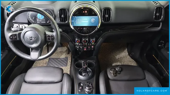 MINI COUNTRYMAN CLASSIC PLUS LAUNCH PACK