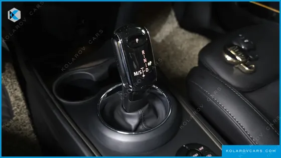 MINI COUNTRYMAN CLASSIC PLUS LAUNCH PACK