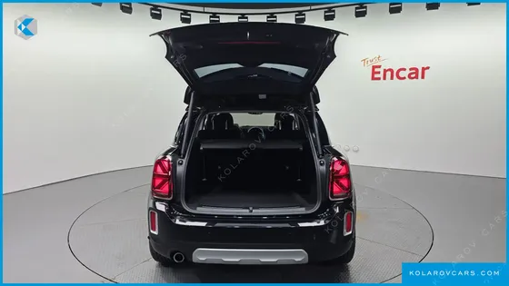 MINI COUNTRYMAN CLASSIC PLUS LAUNCH PACK