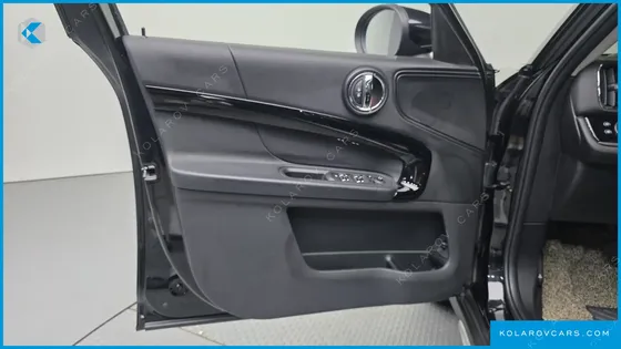 MINI COUNTRYMAN CLASSIC PLUS LAUNCH PACK