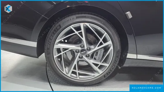 GENESIS G90 GASOLINE 3.5 TURBO 2WD