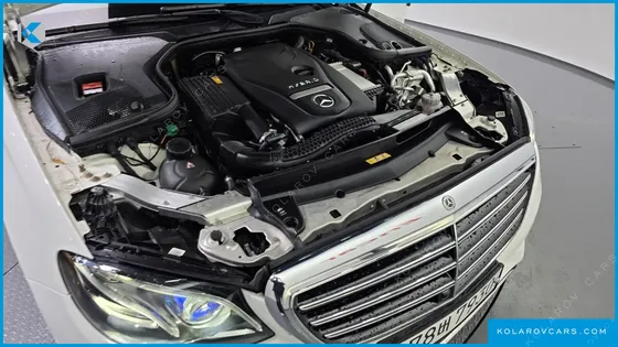 MERCEDES E-CLASS E300E EXCLUSIVE