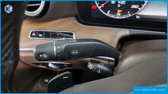 MERCEDES E-CLASS E300E EXCLUSIVE