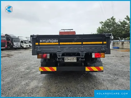 HYUNDAI TRAGO 10X4