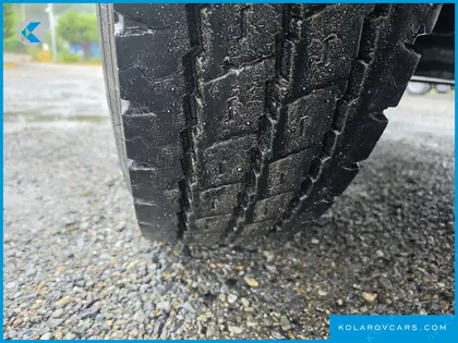 HYUNDAI TRAGO 10X4