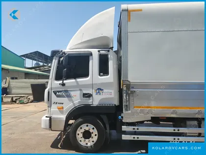 HYUNDAI MEGA TRUCK GOLD