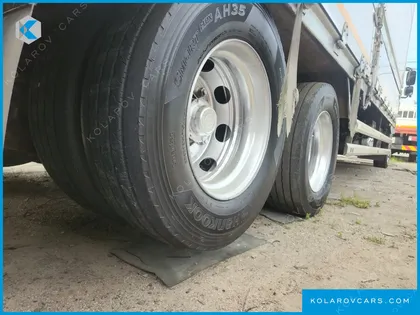 HYUNDAI MEGA TRUCK GOLD