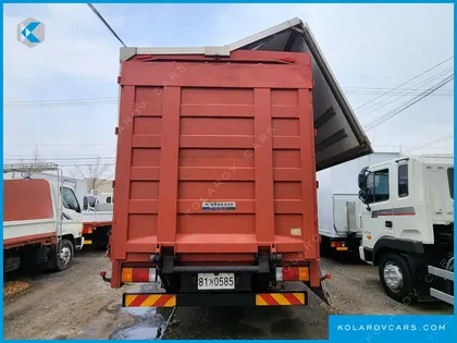 HYUNDAI MEGA TRUCK GOLD