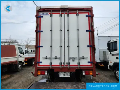 HYUNDAI MEGA TRUCK GOLD