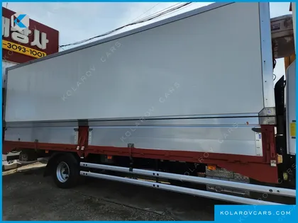HYUNDAI MEGA TRUCK GOLD